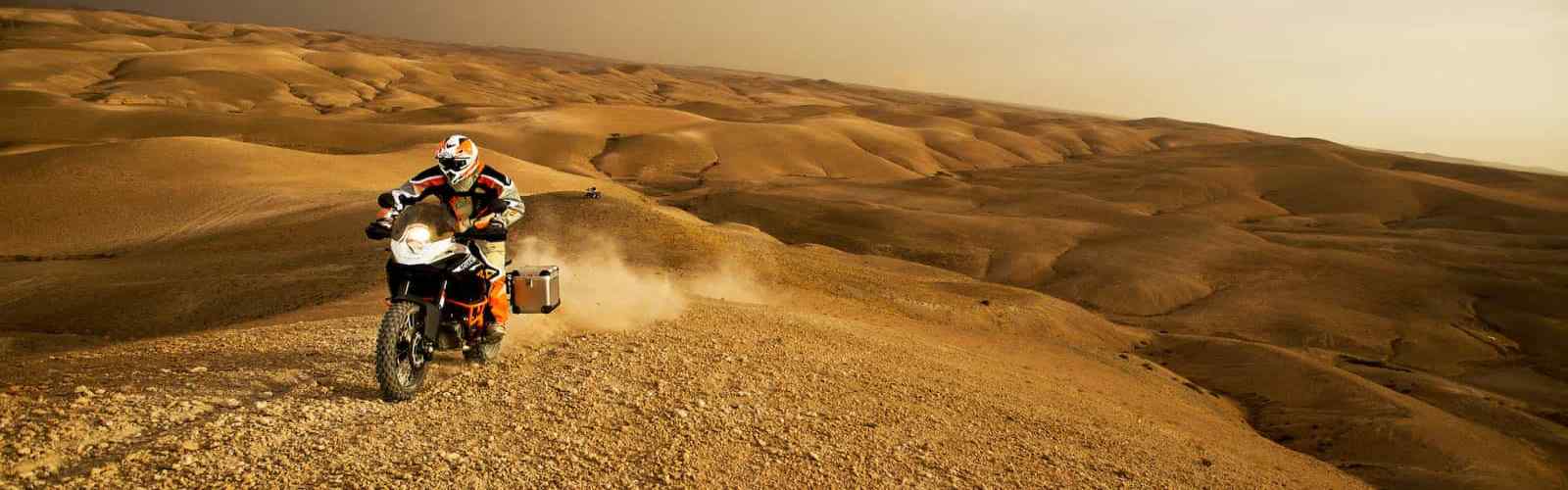 Amazing motorcycle ride through the Tunisian Sahara desert