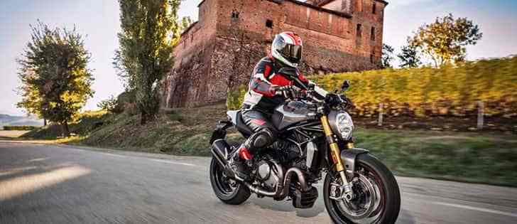 Motorcycle adventures: Thrilling tour ride in the Apennines between Tuscany-Romagna 1
