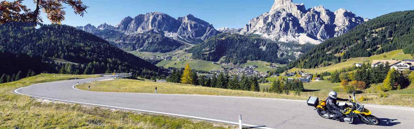 Winding Swiss Alpine roads & charming Northern Italian lakes