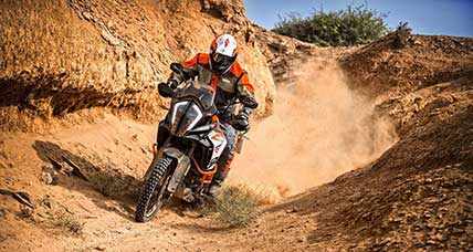 Morocco, an exciting motorcycle trip riding on dirt roads