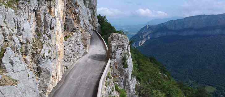 Motorcycle adventures: Vercors and Savoy, on winding roads with breathtaking views 3