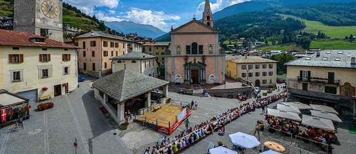 Motorcycle adventures: Umbrail Pass route from Val Müstair to Bormio 3